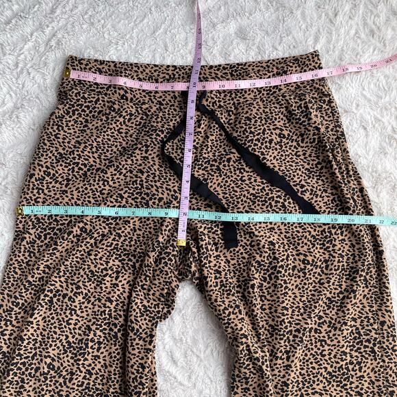 Lands' End wide leg crop animal print pajama pants leopard cheetah cropped M - Picture 4 of 17
